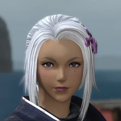 Asahina Aoi (朝比奈葵)